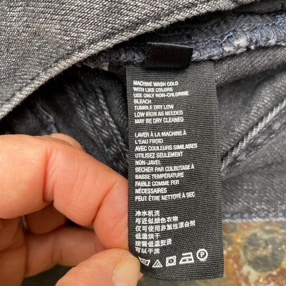 Free People Loving Good Vibrations distressed black denim jeans size 25 - Picture 11 of 15